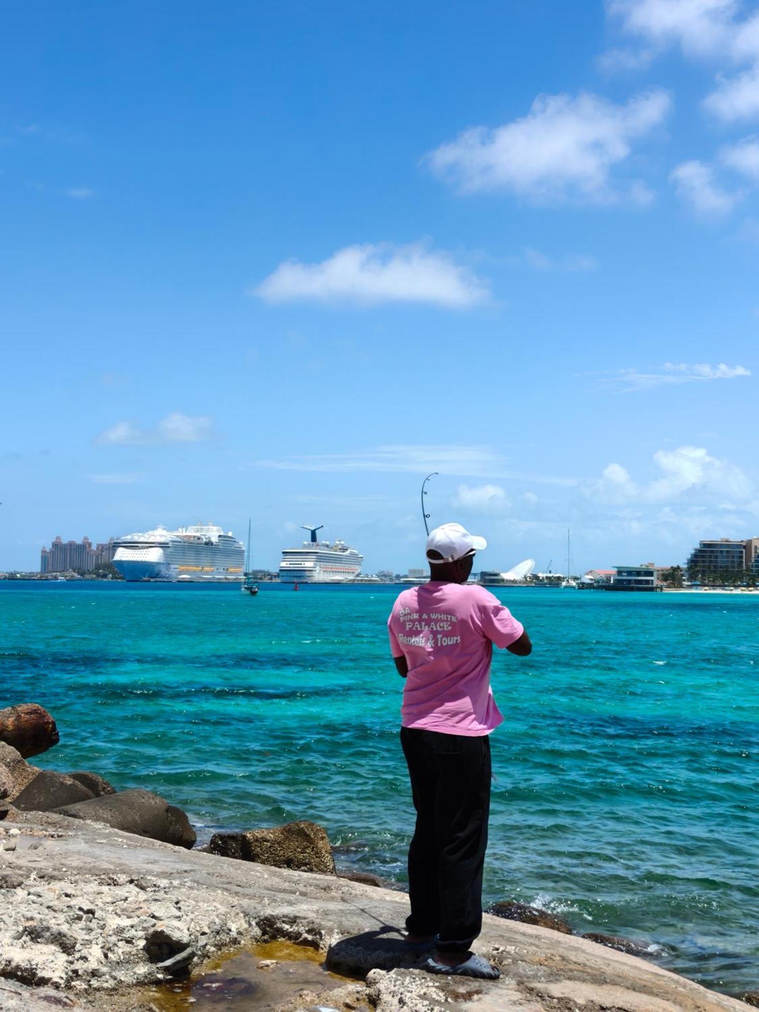 Da Pink And White Palace Nassau Exterior photo